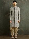 *Серый хлопко-шёлковый индийский мужской костюм, украшенный вышивкой люрексом