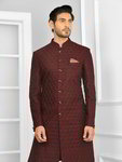 *Бордовый хлопко-шёлковый индийский мужской костюм, украшенный вышивкой люрексом с пайетками