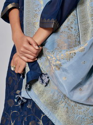 Тёмно-синее хлопко-шёлковое платье / костюм с длинными рукавами, украшенное вышивкой люрексом