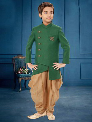 Зелёный национальный костюм для мальчика из хлопка с шёлком, украшенный вышивкой люрексом