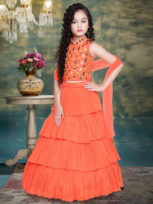 Оранжевый индийский национальный костюм для девочки из креп-жоржета без рукавов со стразами