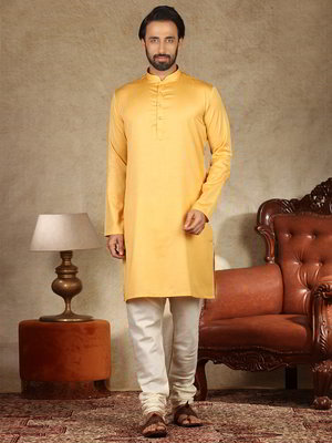 Жёлтый хлопко-шёлковый индийский национальный мужской костюм