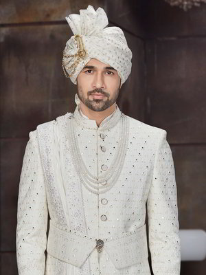 Фисташковый индийский свадебный мужской костюм из креп-жоржета с пайетками
