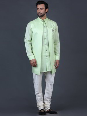 Фисташковый хлопко-шёлковый национальный мужской костюм с жилетом