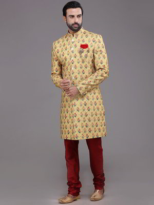 Жёлтый индийский мужской костюм из креп-жоржета