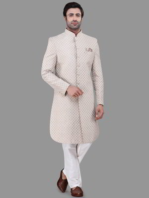 Розовый индийский мужской костюм из шёлка