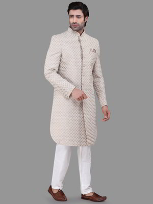 Розовый индийский мужской костюм из шёлка