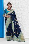 *Тёмно-синее шёлковое и жаккардовое оригинальное красивое индийское сари, украшенное вышивкой