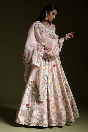 Розовый индийский женский свадебный костюм лехенга (ленга) чоли из натурального шёлка-сырца и шёлка, украшенный вышивкой
