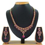 *Золотое индийское украшение на шею со стразами