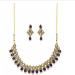 *Молочное и золотое индийское украшение на шею со стразами