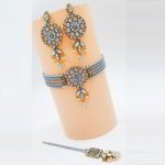 *Чёрное, золотое и серое индийское украшение на шею со стразами, перламутровыми бусинками