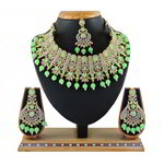 *Зелёное и золотое индийское украшение на шею со стразами, перламутровыми бусинками