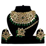 *Зелёное и золотое индийское украшение на шею со стразами