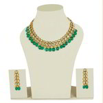 *Зелёное и золотое индийское украшение на шею с искусственными камнями