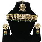 *Зелёное и золотое индийское украшение на шею с искусственными камнями