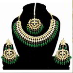 *Зелёное и золотое индийское украшение на шею с искусственными камнями