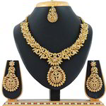 *Золотое индийское украшение на шею со стразами