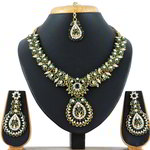 *Зелёное и золотое индийское украшение на шею со стразами