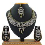 *Зелёное и золотое индийское украшение на шею со стразами