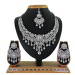 *Серебристое индийское украшение на шею со стразами