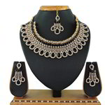 *Чёрное, золотое и серое индийское украшение на шею со стразами