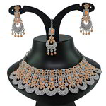 *Бежевое, коричневое и золотое индийское украшение на шею со стразами