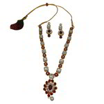 *Бордовое, золотое и красное индийское украшение на шею со стразами, искусственными камнями
