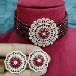 *Бордовое, золотое и красное индийское украшение на шею со стразами