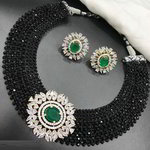 *Чёрное, золотое и серое индийское украшение на шею со стразами