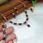 *Золотое и синее индийское украшение на шею со стразами