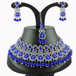 *Золотое и синее индийское украшение на шею со стразами, перламутровыми бусинками