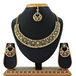 *Зелёное и золотое индийское украшение на шею со стразами