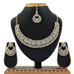 *Молочное и золотое индийское украшение на шею со стразами