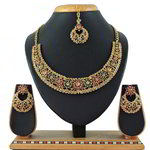 *Зелёное и золотое индийское украшение на шею со стразами