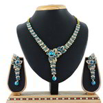 *Золотое и синее индийское украшение на шею со стразами