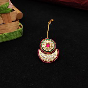 Бордовое, золотое и красное медное и латунное индийское украшение на голову (манг-тика) со стразами