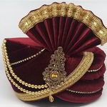 *Лиловый и фиолетовый бархатный индийский тюрбан (чалма) с кружевами