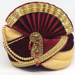 *Лиловый и фиолетовый бархатный индийский тюрбан (чалма) с кружевами