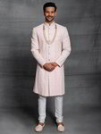 *Розовый шёлковый индийский свадебный мужской костюм с пайетками