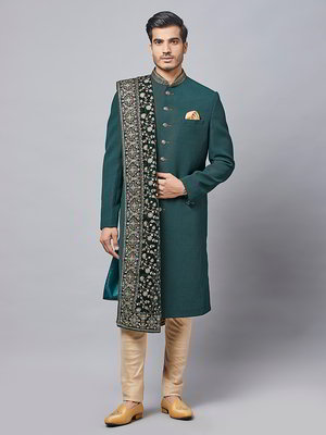 Тёмно-зелёный шёлковый индийский мужской костюм