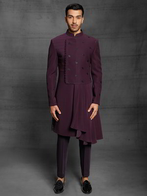 Лиловый индийский мужской костюм