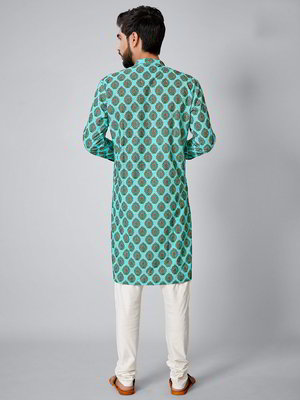 Зелёный хлопко-шёлковый индийский национальный мужской костюм, украшенный печатным рисунком