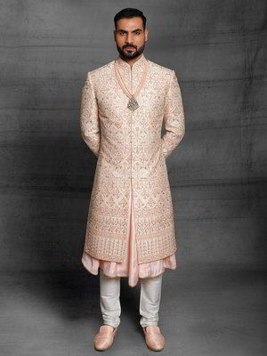 Персиковый шёлковый индийский свадебный мужской костюм