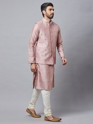 Розовый шёлковый национальный мужской костюм с жилетом с кусочками зеркалец