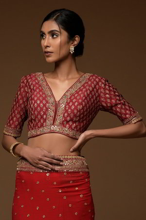Золотое и красное индийское сари из креп-жоржета и шёлка-сырца, украшенное вышивкой