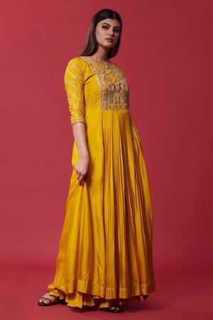 Горчичное и жёлтое платье / костюм из натурального шёлка, украшенное вышивкой