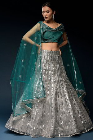 Светло-серый и цвета зелёного опала индийский женский свадебный костюм лехенга (ленга) чоли из замши и фатина без рукавов, украшенный вышивкой