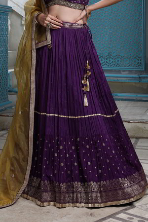 Фиолетовый индийский женский свадебный костюм лехенга (ленга) чоли из креп-шёлка с короткими рукавами, украшенный вышивкой